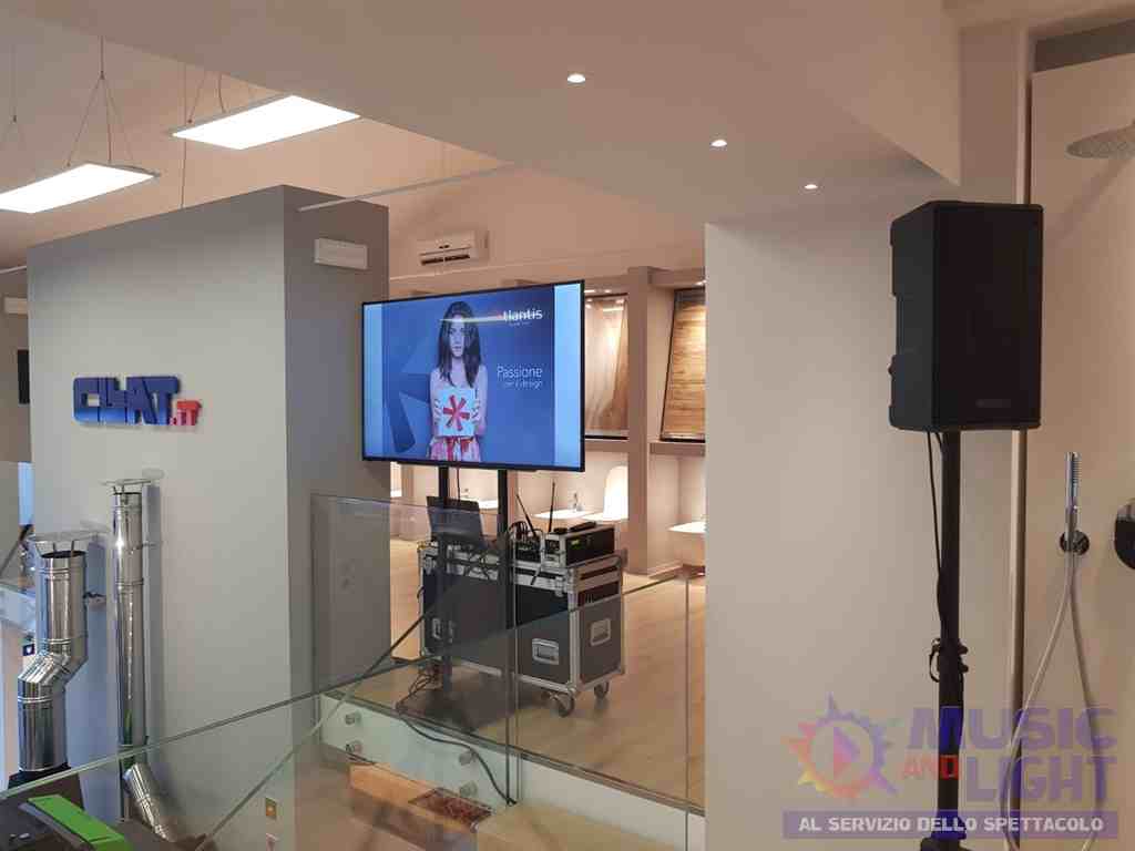 CLLAT ALTOPASCIO - INAUGURAZIONE SHOWROOM CON APERICENA